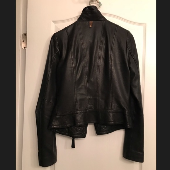 100% Genuine Lambskin Leather. Brand: Mackage. - Picture 1 of 2